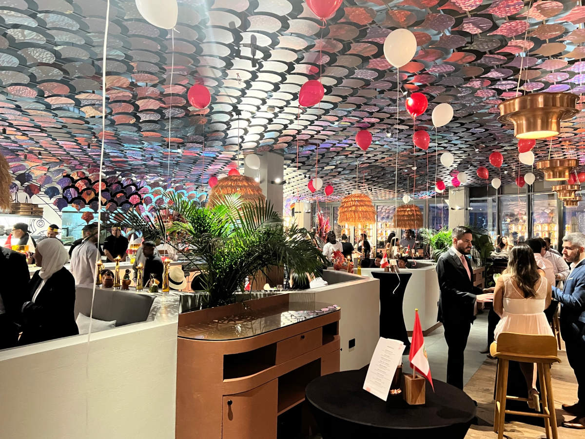 Perspectiva general de la celebración en Dubai del Día Nacional del Perú 2023. (EL CORREO)