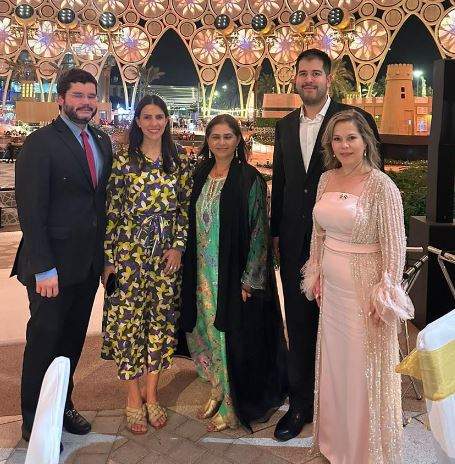 Representantes diplomáticos en EAU junto a Brigita García. (Cedida)