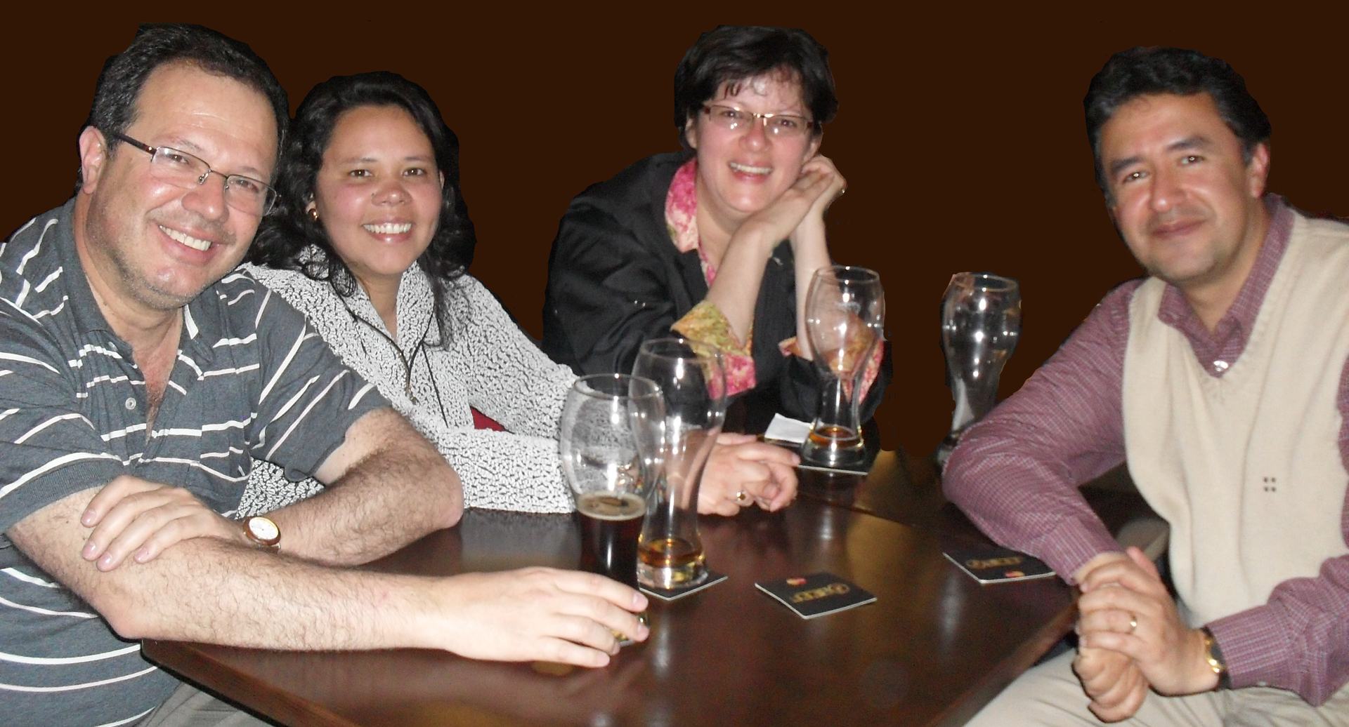 Garardo Cardona, Sandra Uribe, Patricia Mogollón y el autor de este texto, Dixon Moya.