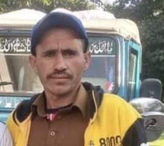 El porteador Muhammad Hassan Shigri. (X)
