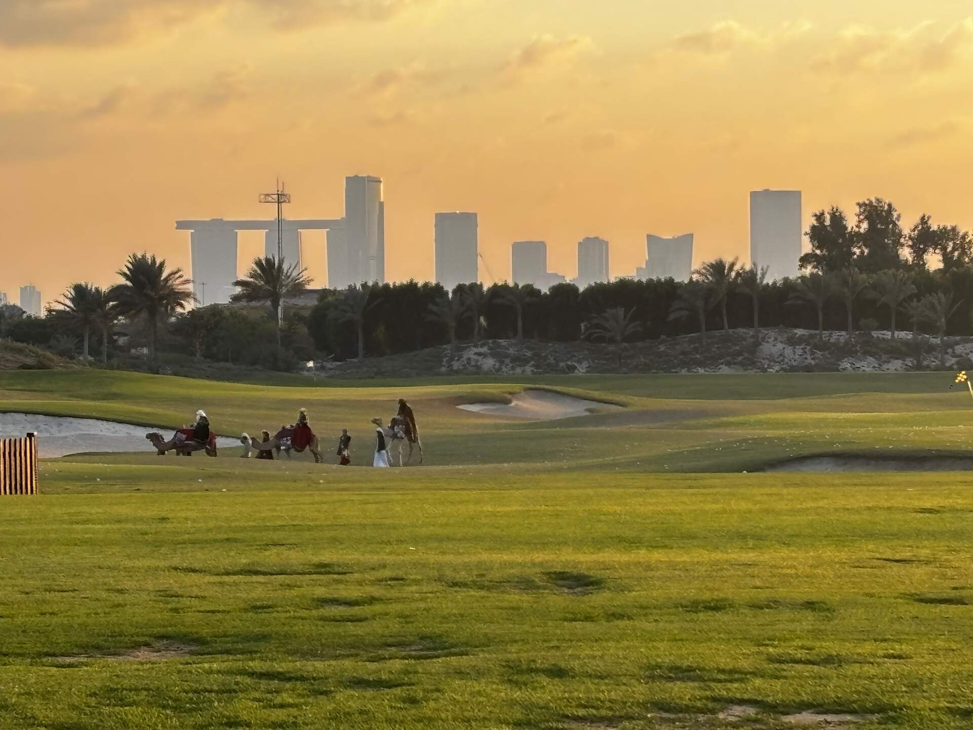 Reyes Abu Dhabi 1