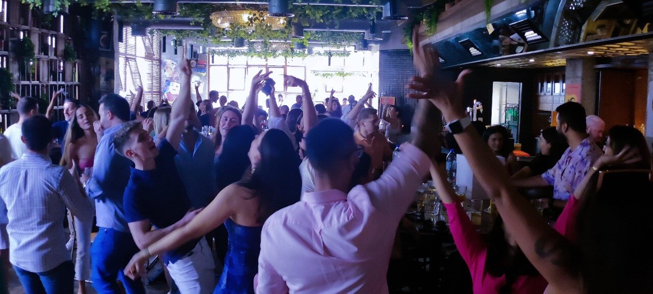 Fiesta con el DJ Tomás en Lola Taberna Dubai. (Cedida)