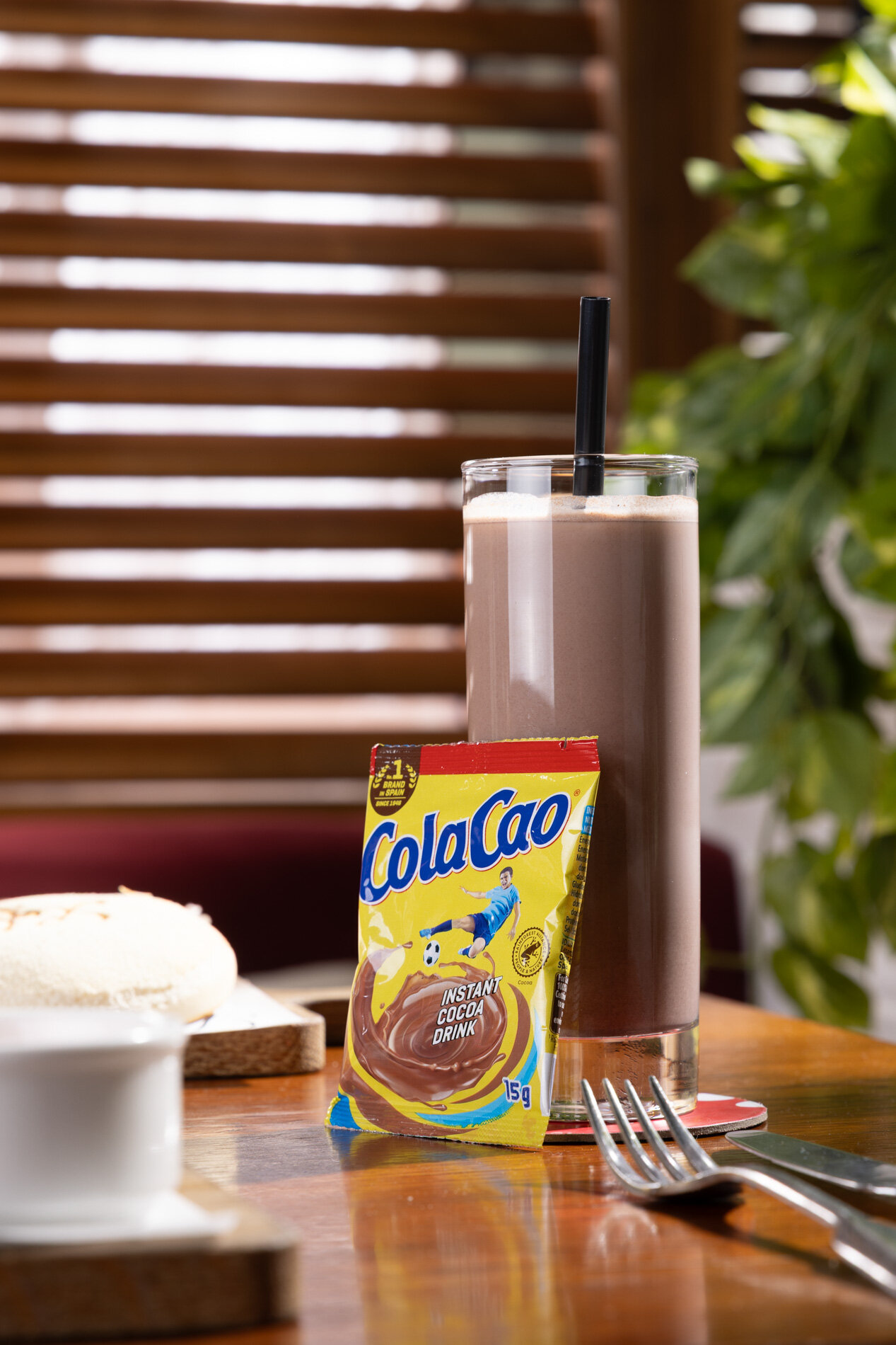 El Cola Cao nunca falta en un desayuno español, tampoco en los de Lola. (Cedida)