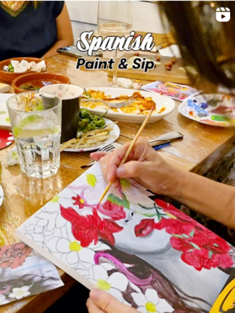 'Paint & Sip' es una experiencia única para los amantes del arte y la buena compañía. (lolataberna)