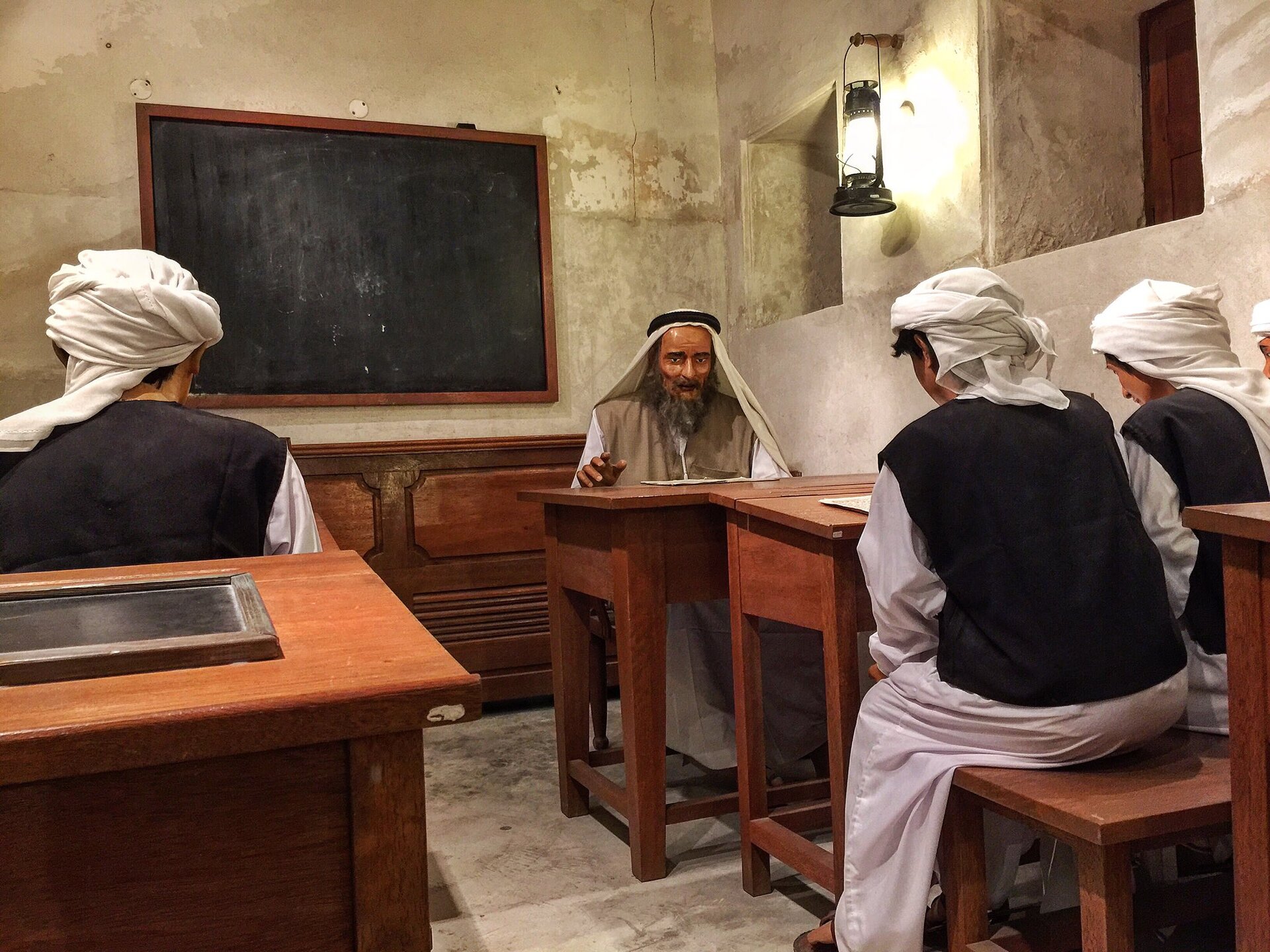 Escuela Al Ahmadiya en Dubai. (X)