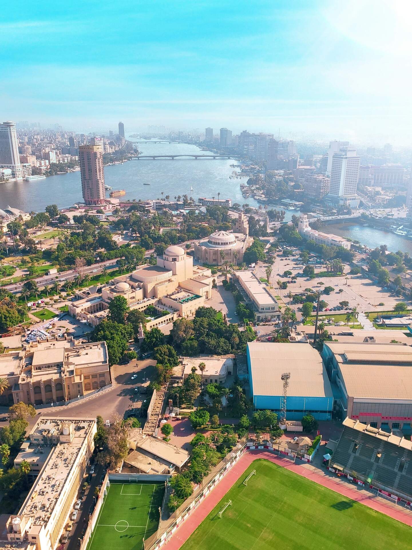 El circuito se completa con una visita a El Cairo para descubrir la Ciudadela de Saladino, el barrio copto y el bullicioso mercado de Khan Al Khalili. (Cedida)