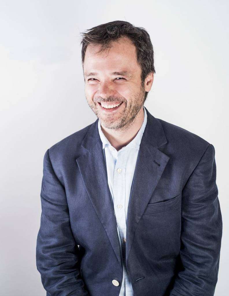 El doctor Carlos Ivorra subraya que las clínicas de ASISA en Emiratos Árabes cuentan con un equipo multidisciplinar y multicultural que les otorgan gran flexibilidad a la hora de conectar con personas de diferentes regiones y culturas. (Cedida) El doctor Carlos Ivorra subraya que las clínicas de ASISA en Emiratos Árabes cuentan con un equipo multidisciplinar y multicultural que les otorgan gran flexibilidad a la hora de conectar con personas de diferentes regiones y culturas. (Cedida)