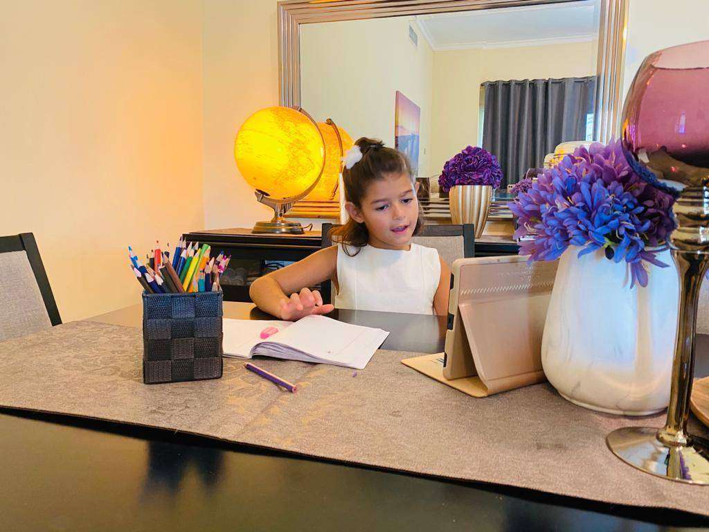 Alumna durante una clase en El Cole. (Cedida) Alumna durante una clase en El Cole. (Cedida)