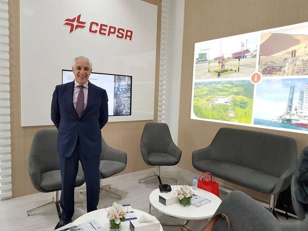 Ramón Areitio, director general de CEPSA en Oriente Medio, en el stand de la compañía de ADIPEC 2019. (EL CORREO) Ramón Areitio, director general de CEPSA en Oriente Medio, en el stand de la compañía de ADIPEC 2019. (EL CORREO)