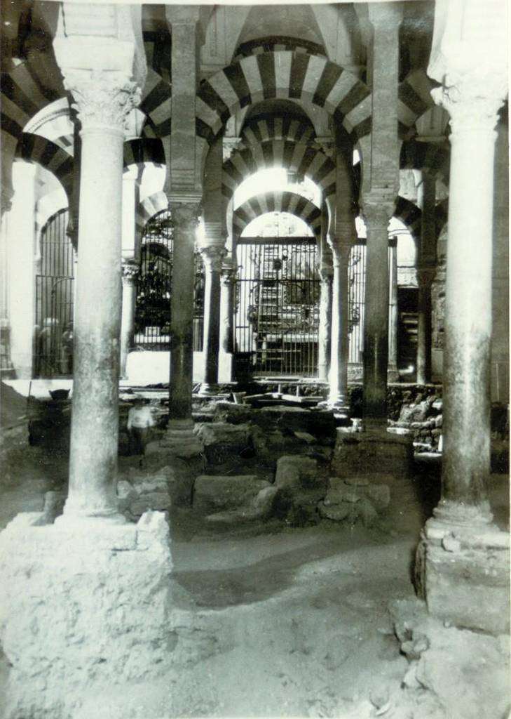 Excavaciones de Félix Hernández.