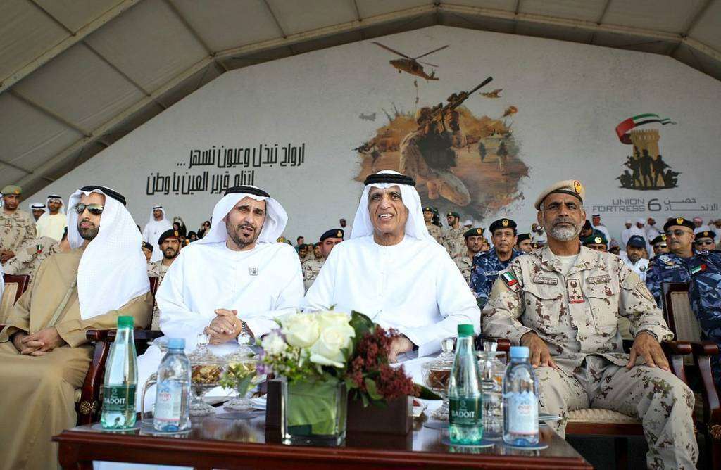 El jeque Saud bin Saqr Al Qasimi, miembro del Consejo Supremo de EAU y gobernante de Ras Al Khaimah, asistió desde primera fila al espectáculo militar. (WAM) El jeque Saud bin Saqr Al Qasimi, miembro del Consejo Supremo de EAU y gobernante de Ras Al Khaimah, asistió desde primera fila al espectáculo militar. (WAM)