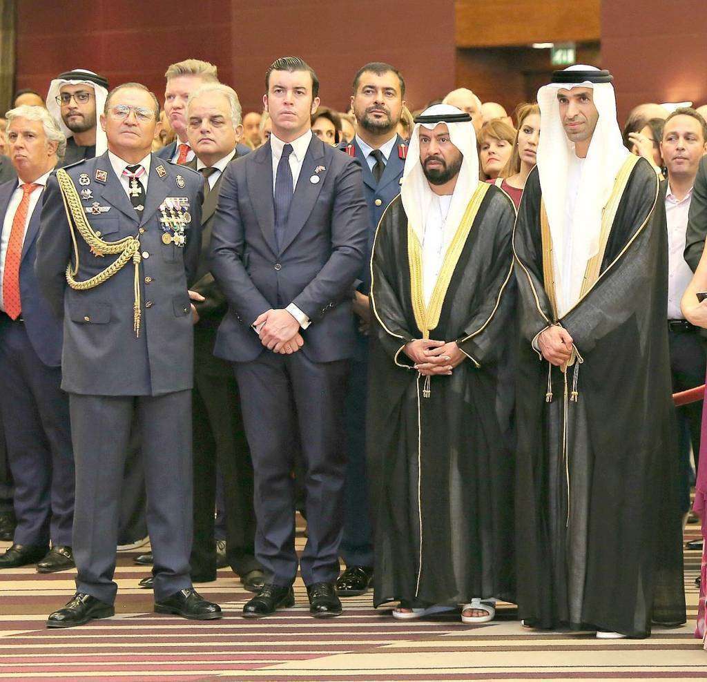 Guillermo Cobelo, along with the Minister of Climate Change and Environment of the United Arab Emirates, Thani bin Ahmed Al Zeyoudi, among other personalities. (EL CORREO)