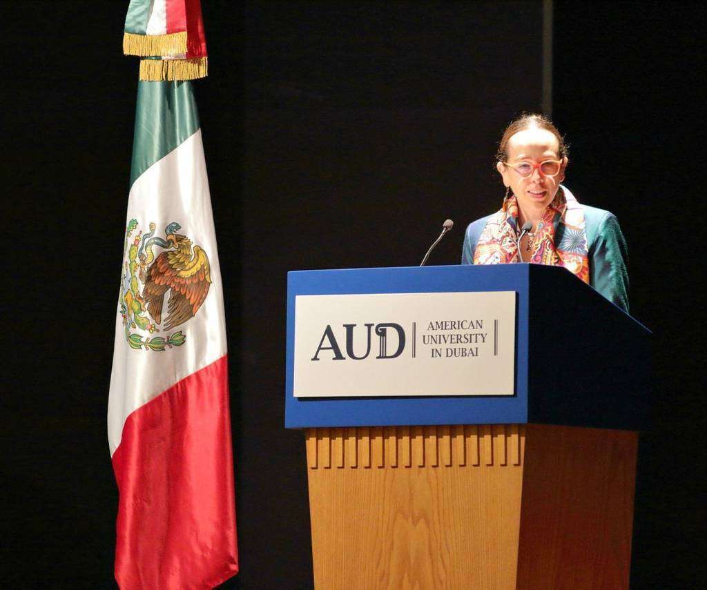 La embajadora de México, durante su intervención en el acto. (Richard Ramos / EL CORREO)