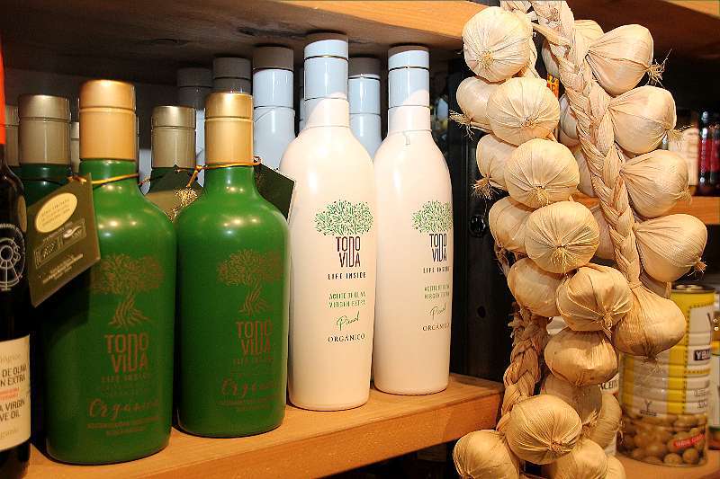 Aceite extra virgen Olirium, máximo nivel de primera cosecha. (EL CORREO)