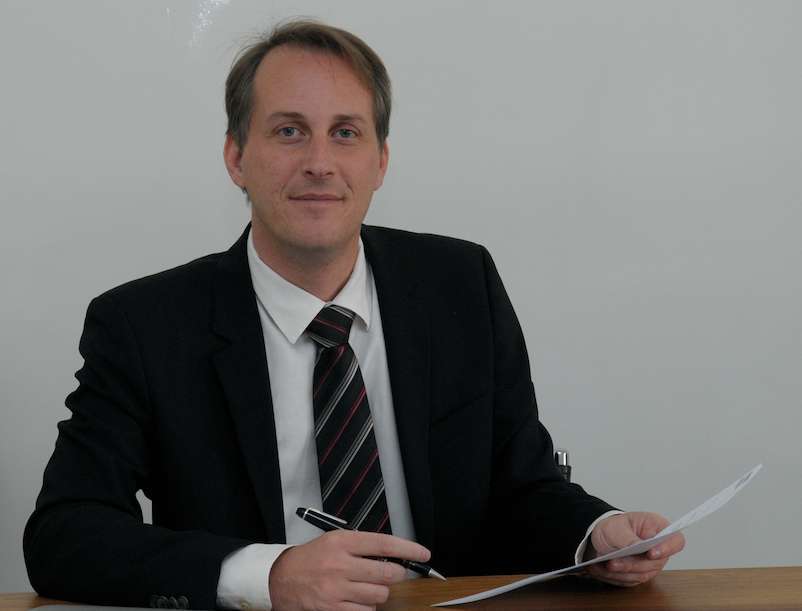 El doctor Laurent Bonardi, director fundador de The Spanish School of Abu Dhabi. (Cedida)