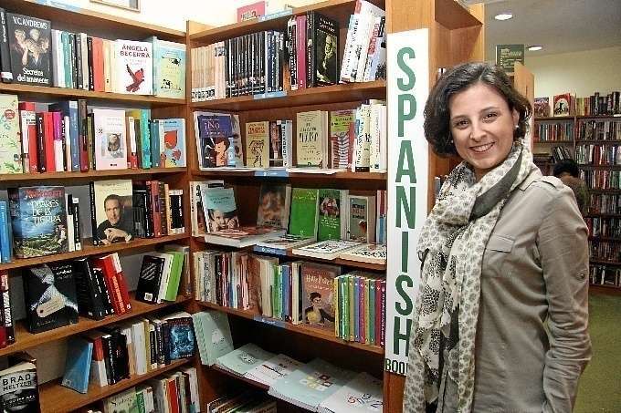 Marta Román, fundadora de ‘El Club’, primera librería en español de Emiratos Árabes Unidos. Marta Román, fundadora de ‘El Club’, primera librería en español de Emiratos Árabes Unidos.