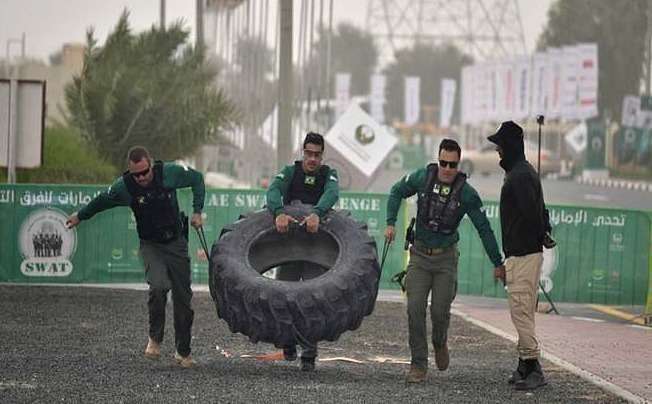El equipo de la Policía Civil de Sao Paolo, duranta las pruebas del II UAE Swat-Challenge que se celebra en Dubai. (Cedida)