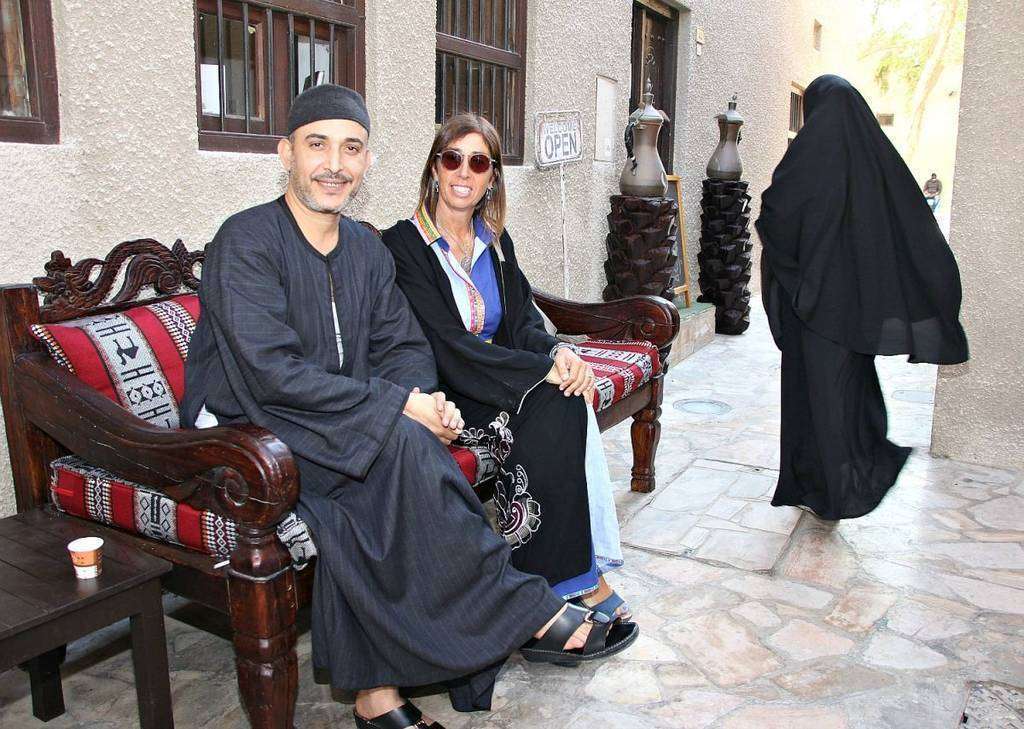 Las propuestas de María Tello permiten adentrarse en el corazón de los verdaderos pobladores de Dubai. (EL CORREO)